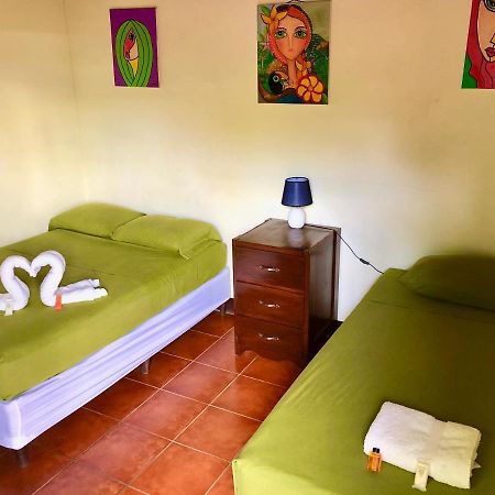 Casa Lula Leon Hostal Екстериор снимка