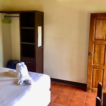 Casa Lula Leon Hostal Екстериор снимка