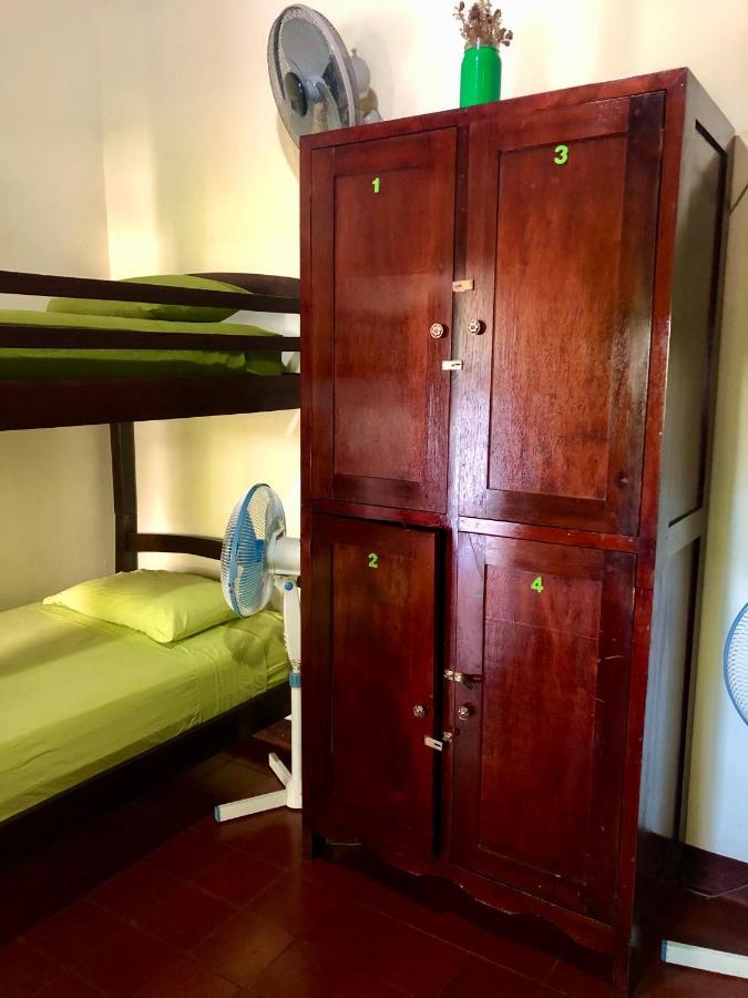 Casa Lula Leon Hostal Екстериор снимка