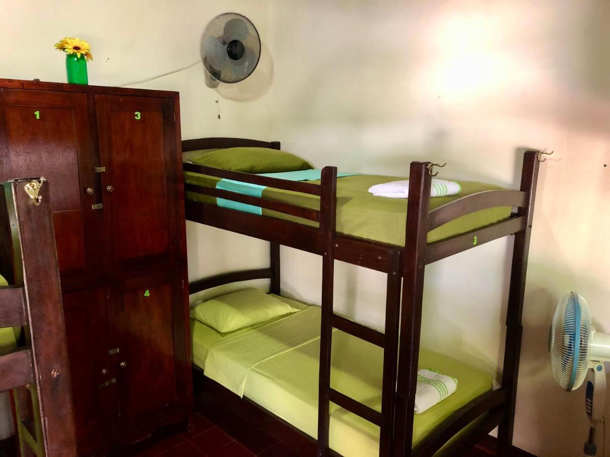 Casa Lula Leon Hostal Екстериор снимка