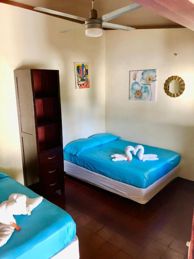 Casa Lula Leon Hostal Екстериор снимка