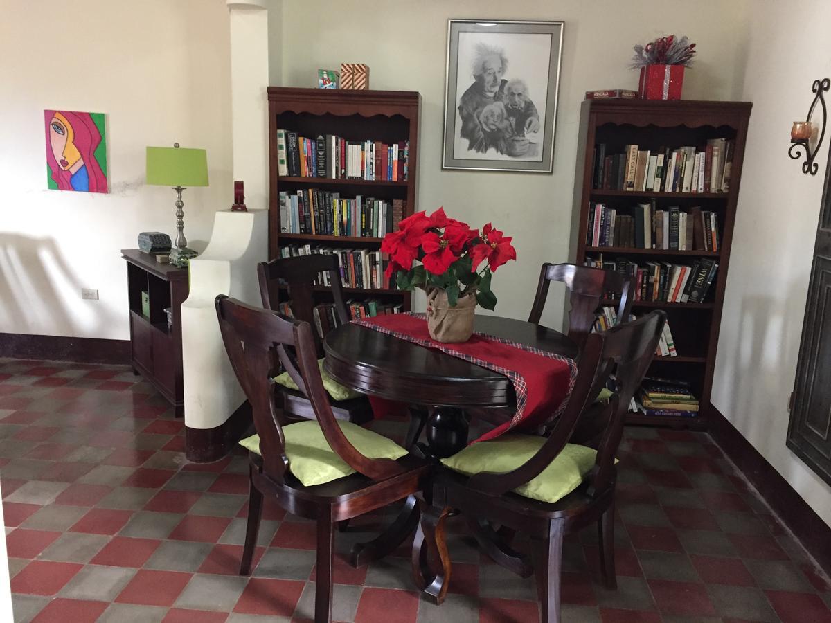 Casa Lula Leon Hostal Стая снимка